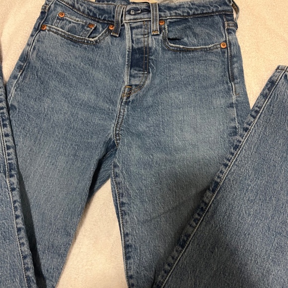 Levi’s wedgie straight jeans - Picture 2 of 6